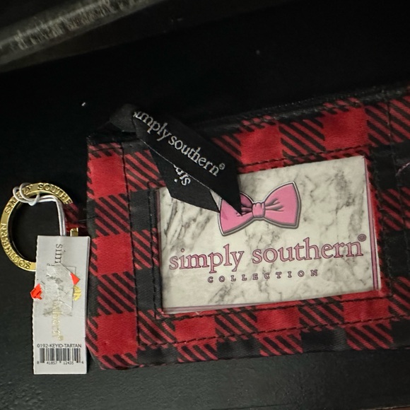 Simply Southern Accessories Red & Black Plaid Keychain Card Holder / Wallet NWT - Picture 3 of 9